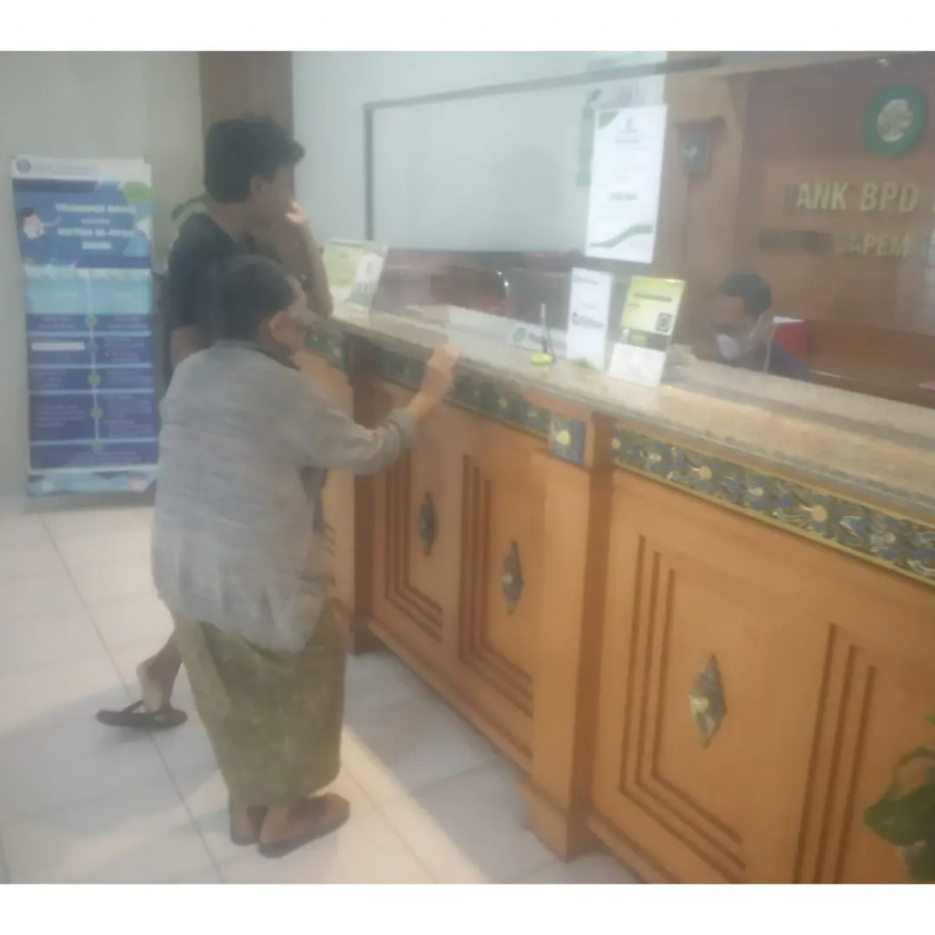 Pencairan BLT Dana Desa Tahap VI di Desa Mambal