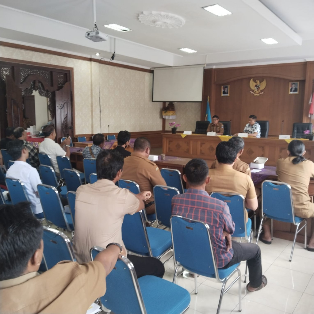 Musyawarah Penetapan Calon KPM bantuan Hari Raya Keagamaan di Desa Mambal