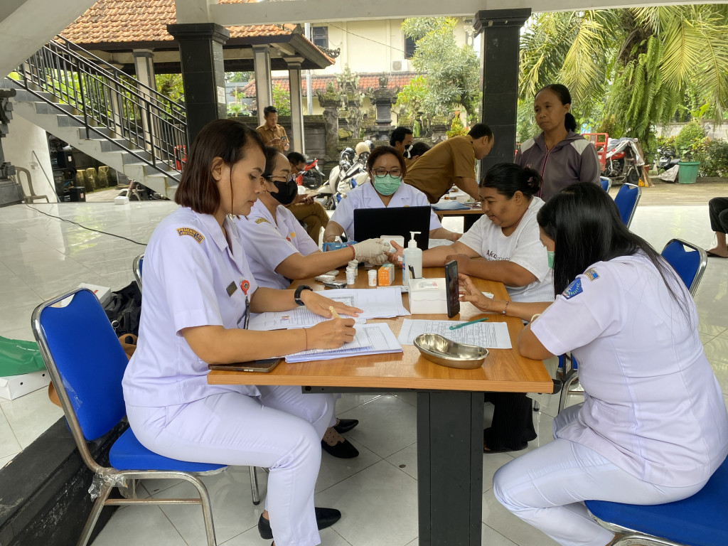 Pemerintah Desa Mekar Bhuwana Melaksanakan Kegiatan Pemeriksaan Kesehatan Bagi Penyandang Disabilitas Fisik