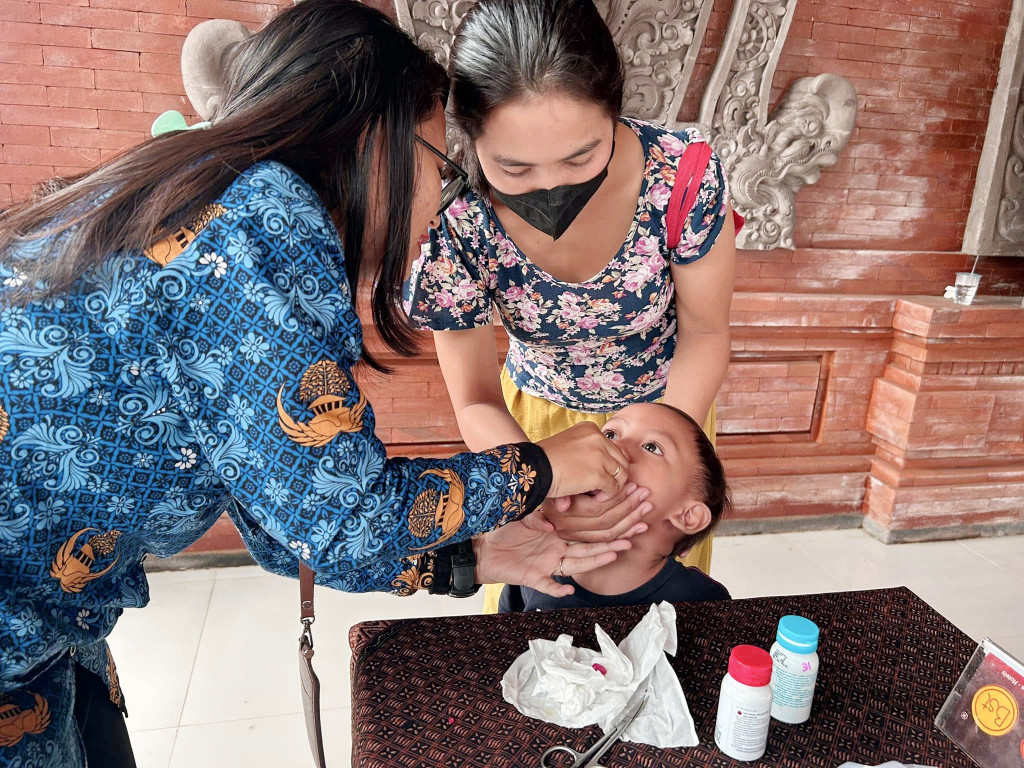 Kegiatan Posyandu Balita, Posyandu Lansia dan Posyandu Remaja  di Desa Mekar Bhuwana