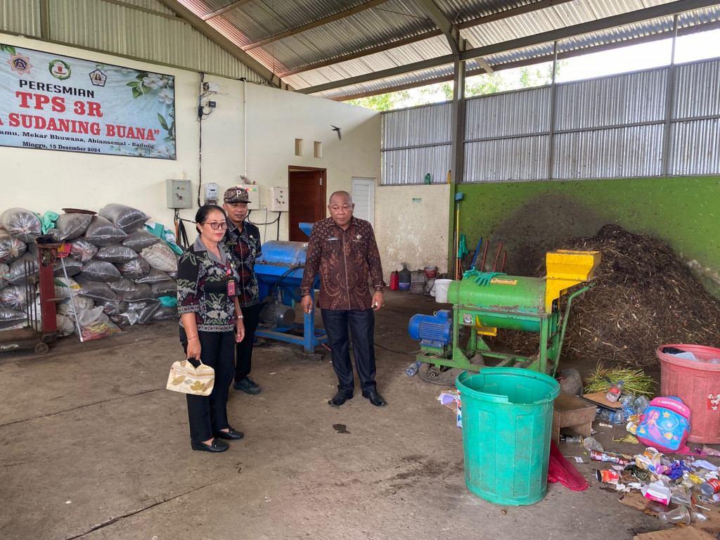 Kunjungan Lapangan Pusdal Kabupaten Badung bersama DLHK Kabupaten Badung di Desa Mekar Bhuwana