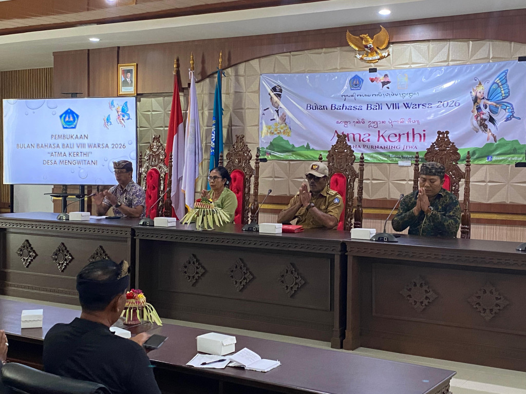 PEMBUKAAN PEMBINAAN BULAN BAHASA BALI VIII "ATMA KERTHI" 2026 DESA MENGWITANI