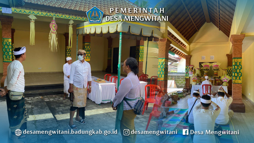 PERBEKEL MENGWITANI HADIRI MELASPAS GEDUNG SERBAGUNA TK SETYA BUDHI IV MENGWITANI