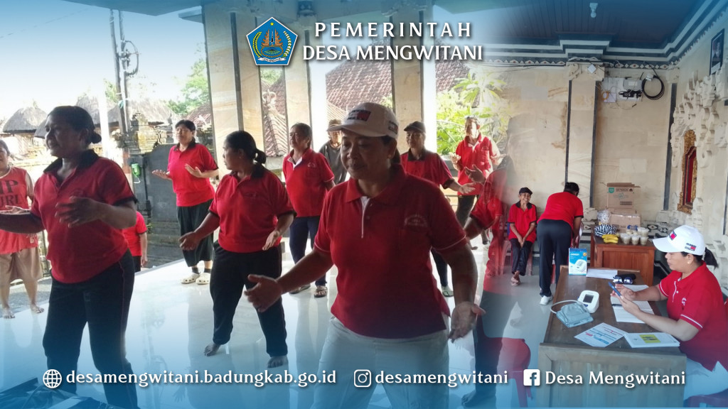 KEGIATAN SENAM LANSIA DAN PEMBERIAN PMT BR. DUKUH GONG, MENGWITANI