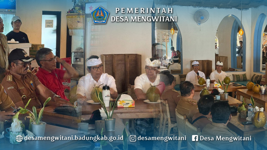 PERBEKEL MENGWITANI HADIRI AUDIENSI FORUM PERBEKEL SE-KECAMATAN MENGWI DENGAN BUPATI BADUNG