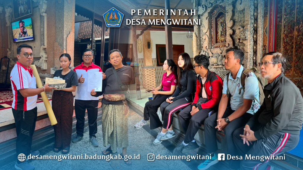 PERANGKAT DESA MENGWITANI MELAYAT DI BR. DAJAN PEKEN, MENGWITANI