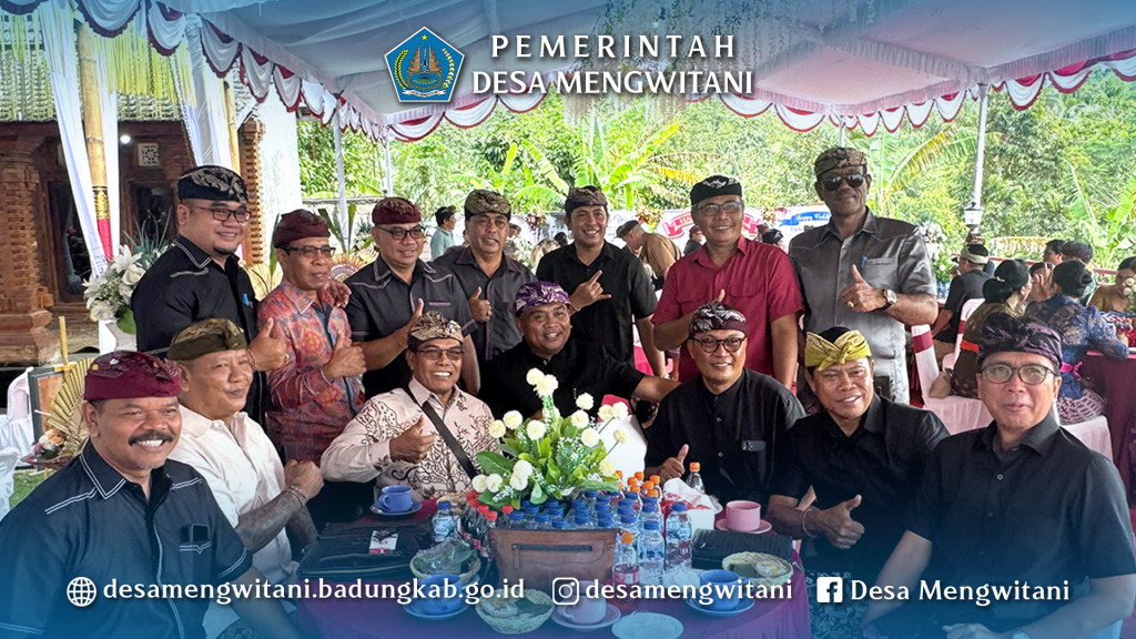 PERBEKEL MENGWITANI MENGHADIRI UNDANGAN PERNIKAHAN ANAK PERBEKEL SULANGAI BERSAMA FORUM PERBEKEL SE KABUPATEN BADUNG