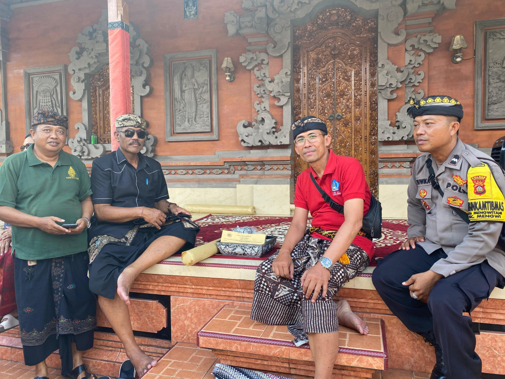 PERBEKEL MENGWITANI MELAYAT DI BR. PANCA WARGA, MENGWITANI