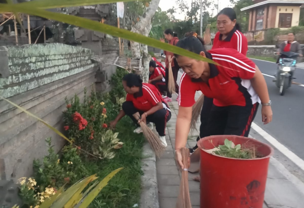 Gerakan Kulkul PKK Desa Pangsan Bulan Juli, Wujud Nyata Kepedulian terhadap Kebersihan dan Kelestarian Lingkungan