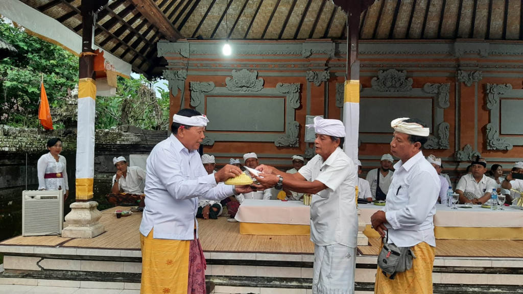 Piodalan Pura Penataran Agung Kasianan