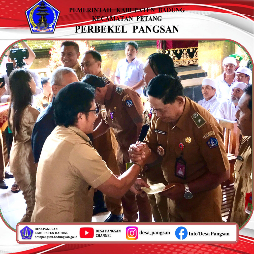 Bupati Badung Menyerahkan Bantuan Keuangan Khusus TA 2023