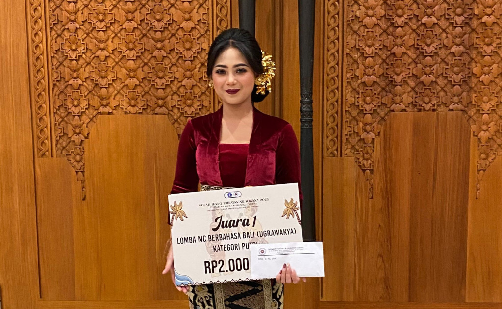 Desa Adat Pangsan Raih Juara I Lomba MC Bahasa Bali Kategori Putri