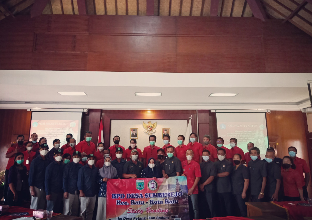 BPD Desa Sumberejo Kec.Batu,Malang Study Banding ke Desa Petang