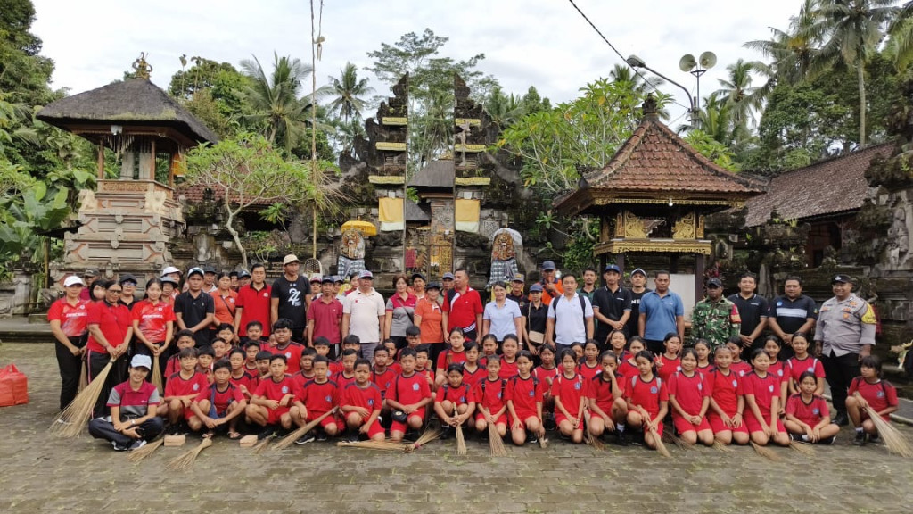 Gotong Royong Semesta Berencana Tahap  2 Desa Selat