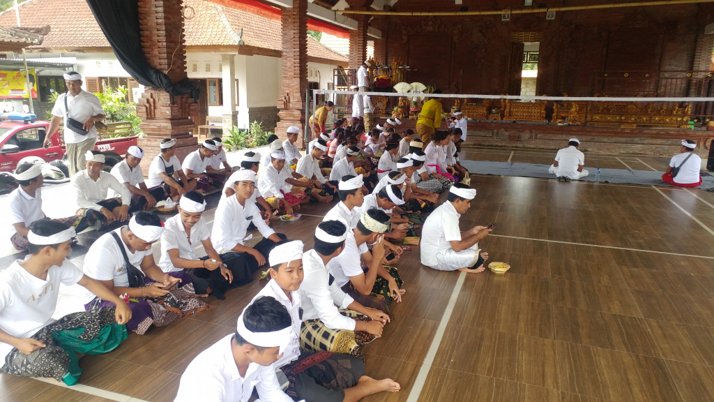 Perayaan Rahina Tumpek Krulut