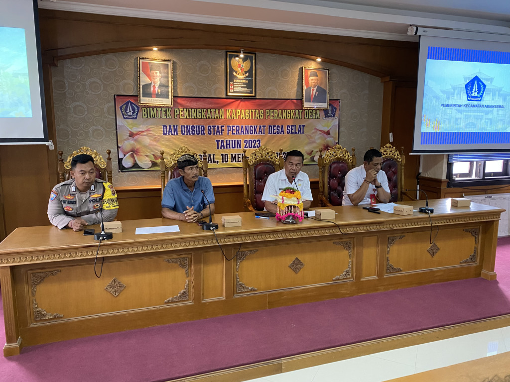 Peningkatan Kapasitas Aparatur Desa Selat