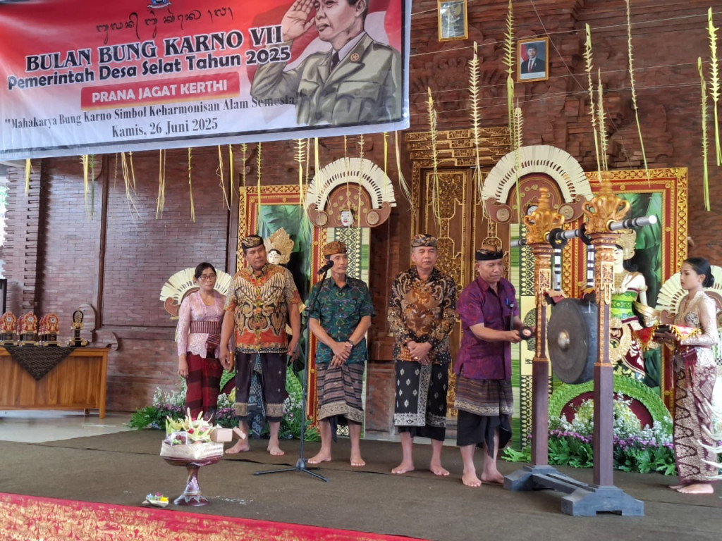 Bulan Bung Karno VII Pemerintah Desa Selat  Tahun 2025