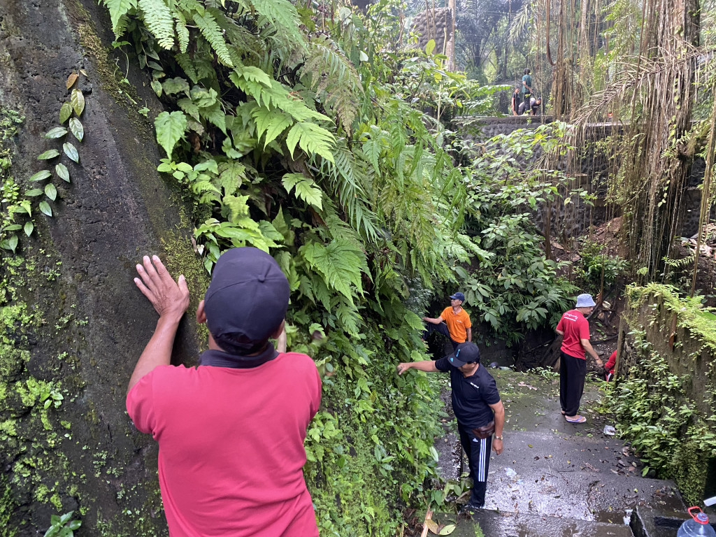 Gerakan Kebersihan Dalam Rangka Hari Desa Nasional