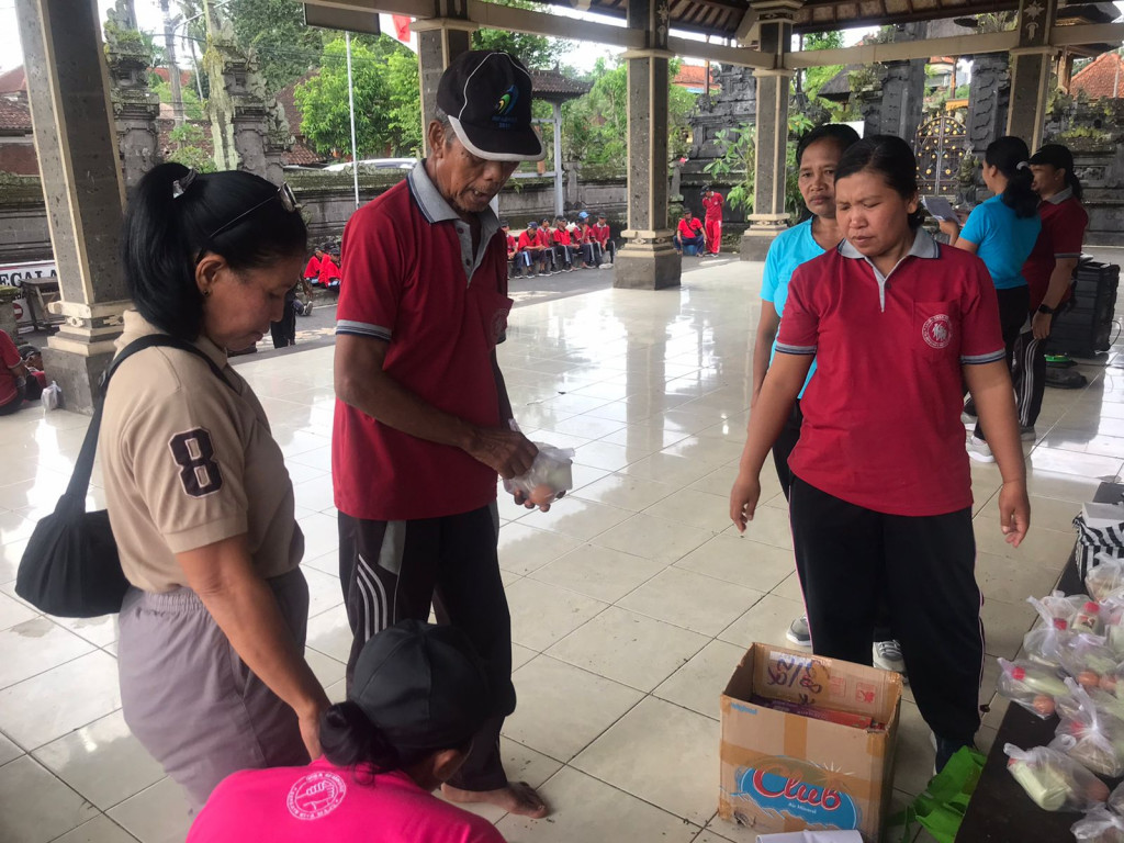 Pelaksanaan Kegiatan Posyandu Lansia Banjar Karangenjung Shanti - 15 Nopember 2025