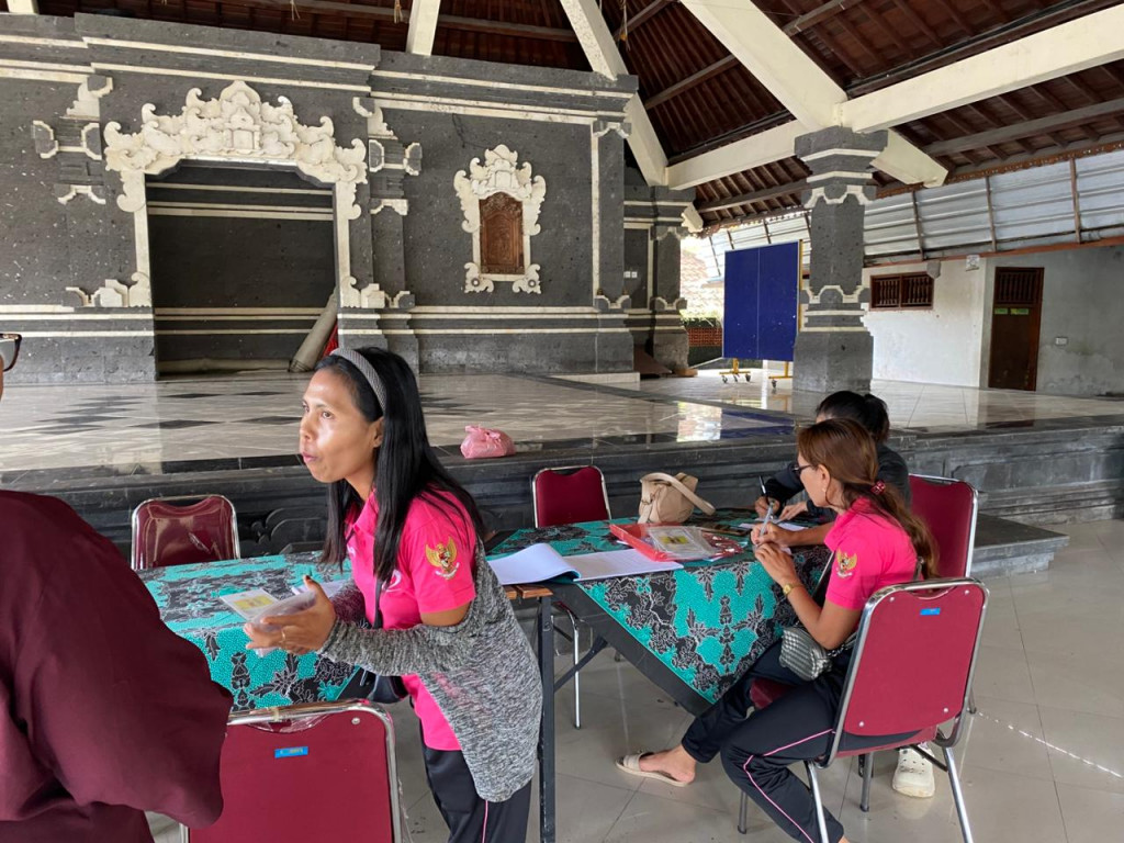 Kegiatan Posyandu Lansia Banjar Belang dan Pemeriksaan Kesehatan dari Klinik Tunas Harapan