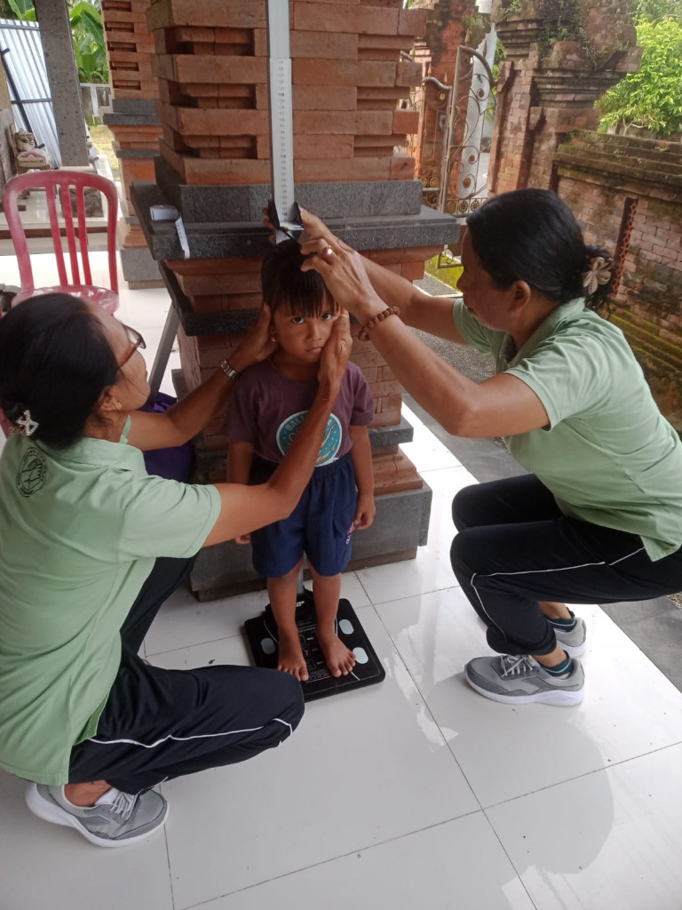 Pelaksanaan Posyandu Balita Banjar Tegal  - 12 Desember 2025