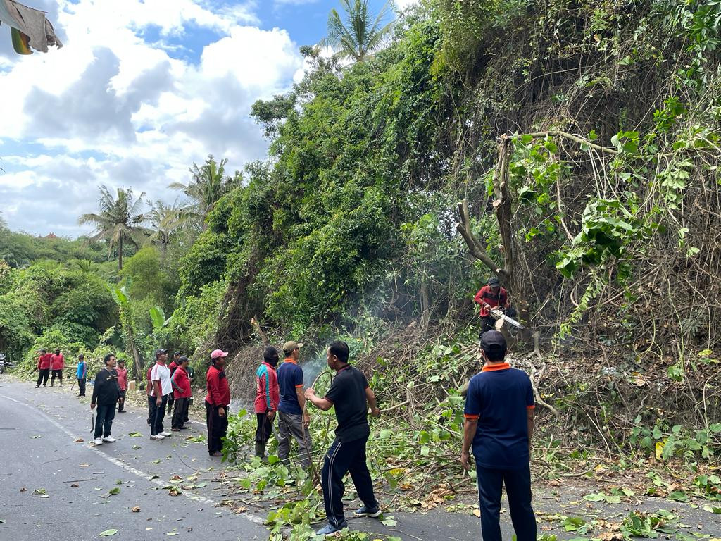 Perompes dan Pembersihan Seputaran Wilayah Sibanggede