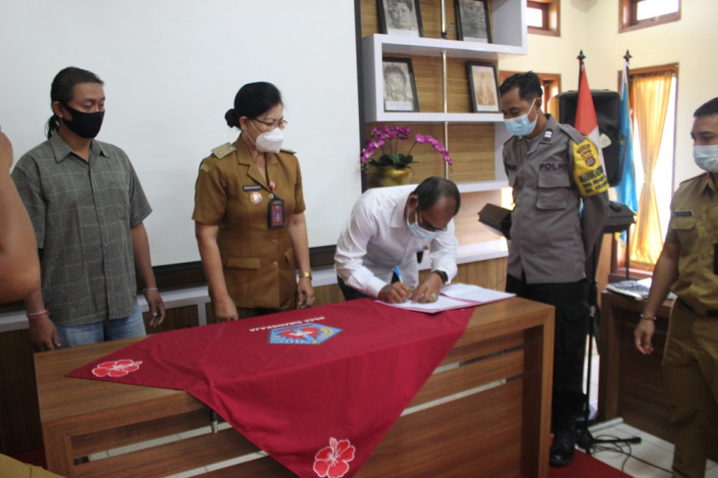 Musyawarah Desa Penetapan Hasil Pendataan Indeks Desa Membangun (IDM) berbasis Sustainable Development Goals (SDGs) Desa Sibangkaja Tahun 2021