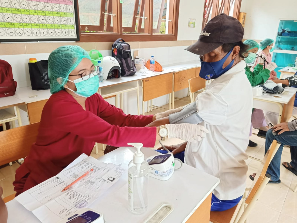Vaksinasi Covid-19 Massal Periode Pertama Dosis 2 di Desa Sibangkaja