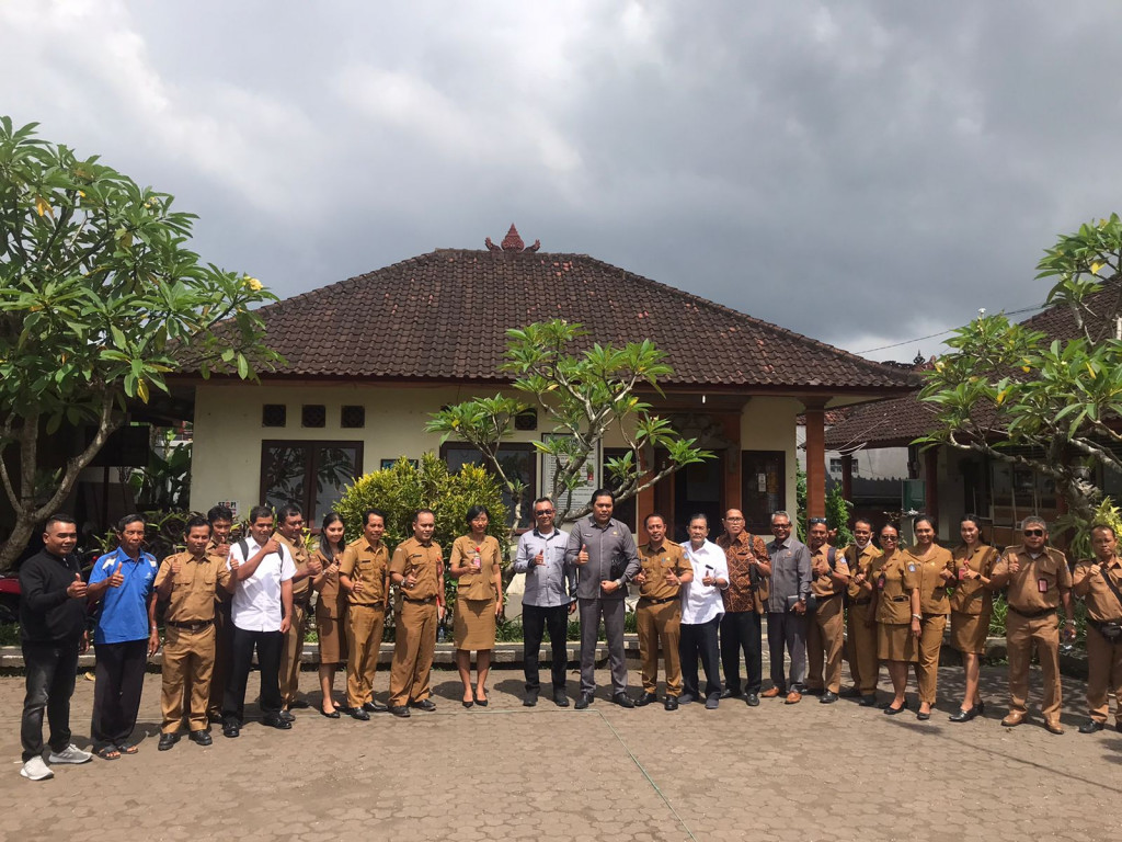 Kunjungan Kerja terkait kerusakan Gedung SD No 2 Tumbak Bayuh