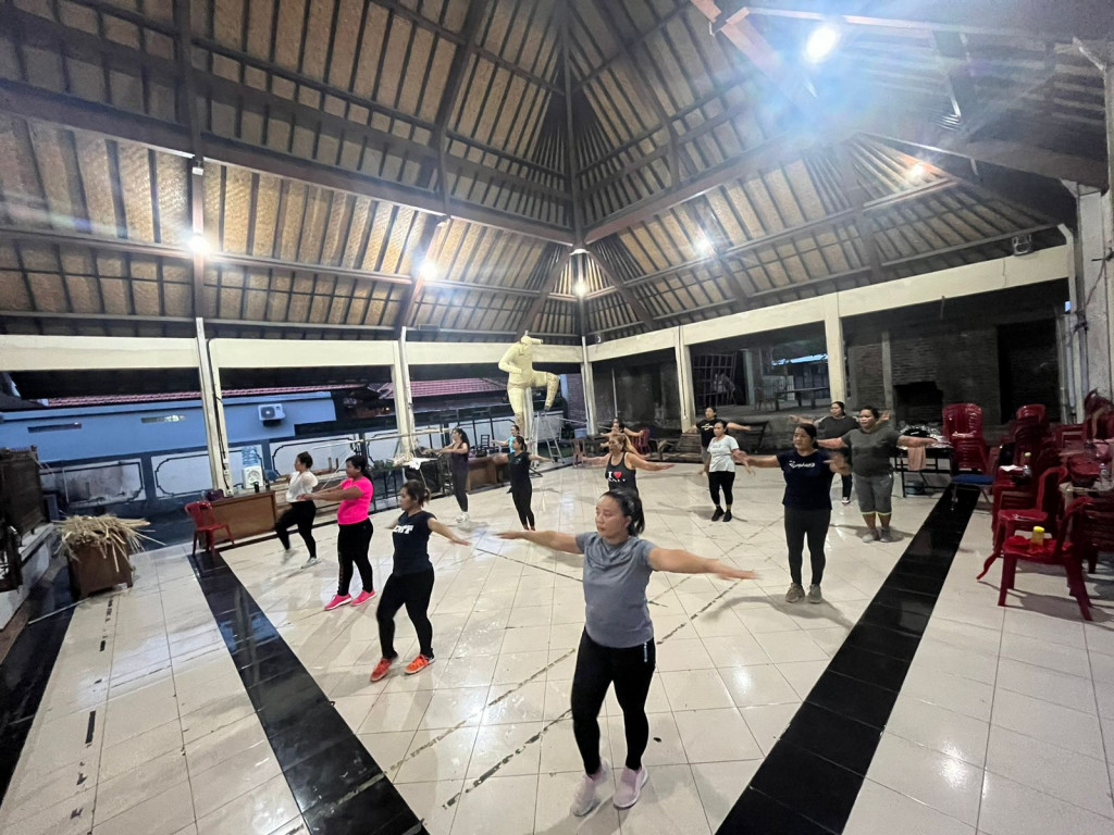 Senam Aerobik PKK Br. Kelepekan