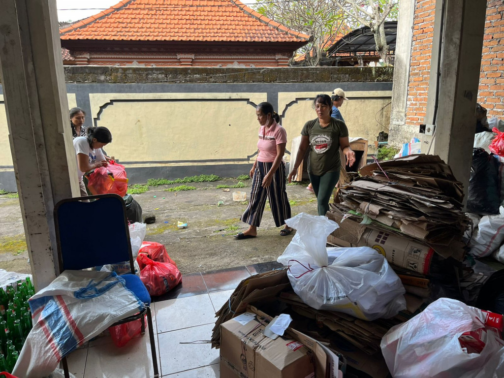 Bank Sampah Banjar Kelepekan April 2023
