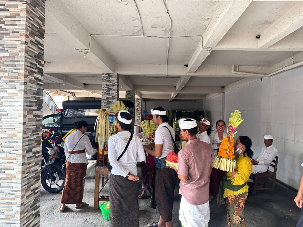 Piodalan Rahina Tumpek Landep