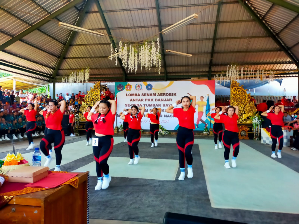 Lomba Senam Aerobik Hari IBU