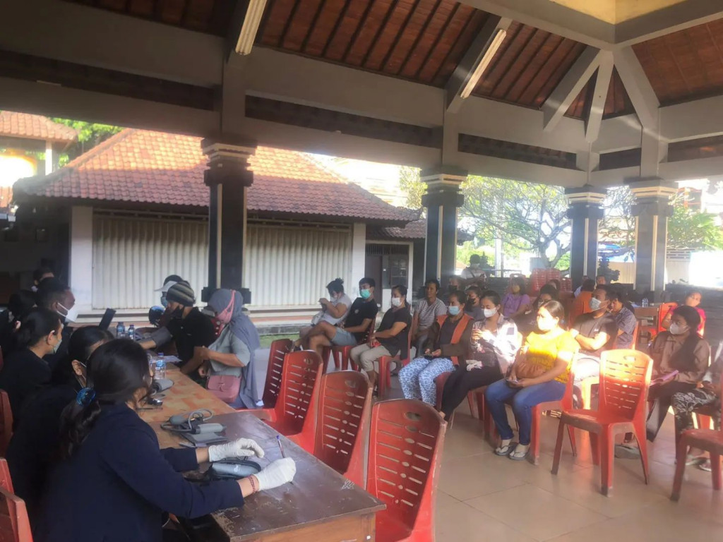 Dilaksanakan  Vaksinasi Covid-19 dosis 1,2 dan Booster