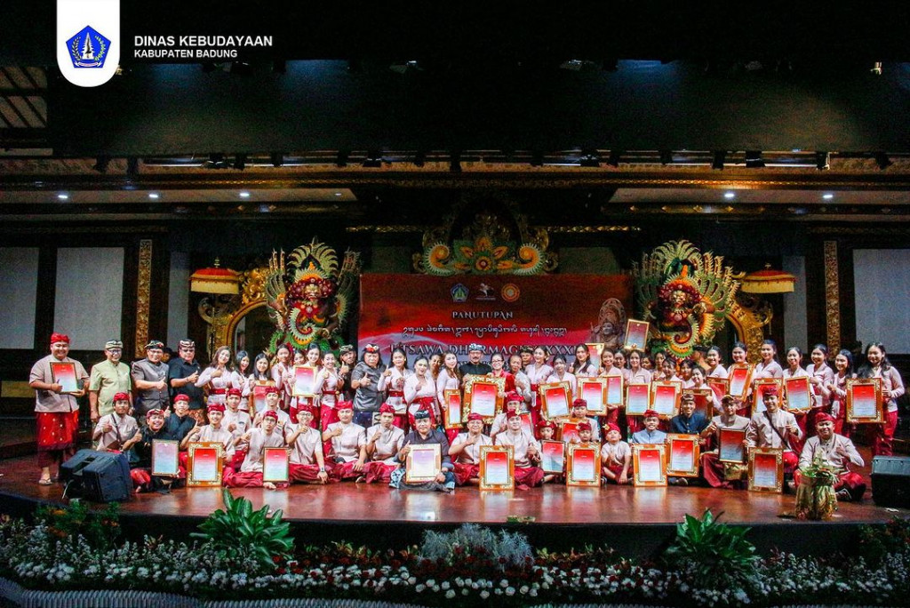 LAGI DAN LAGII!! KABUPATEN BADUNG JUARA UMUM 4 KALI BERTURUT-TURUT!
