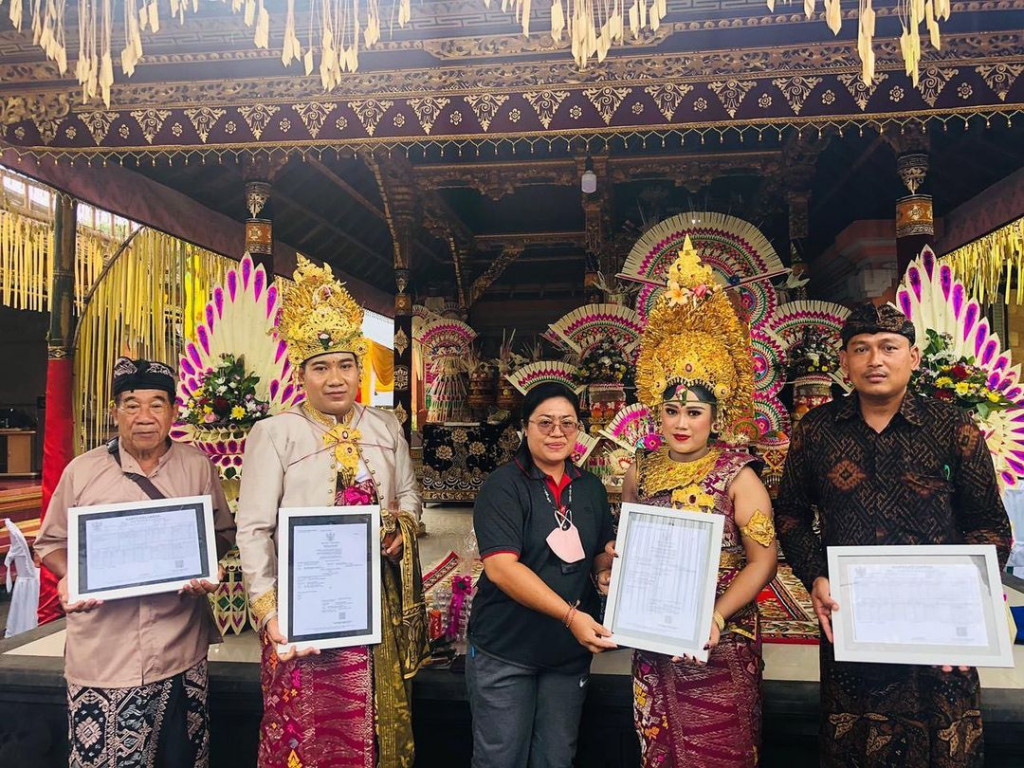 Telunjuk Sakti Desa Penarungan Br Umapoh