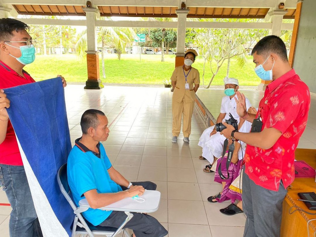 GO-LAYING Rumah Sakit Jiwa Bangli