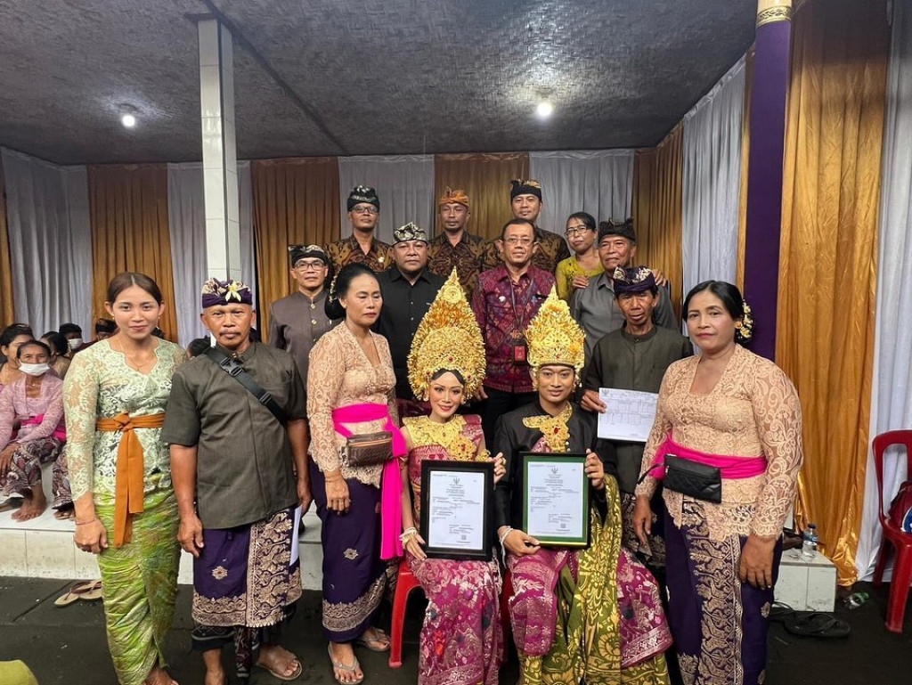 Telunjuk Sakti Desa Mekar Bhuwana