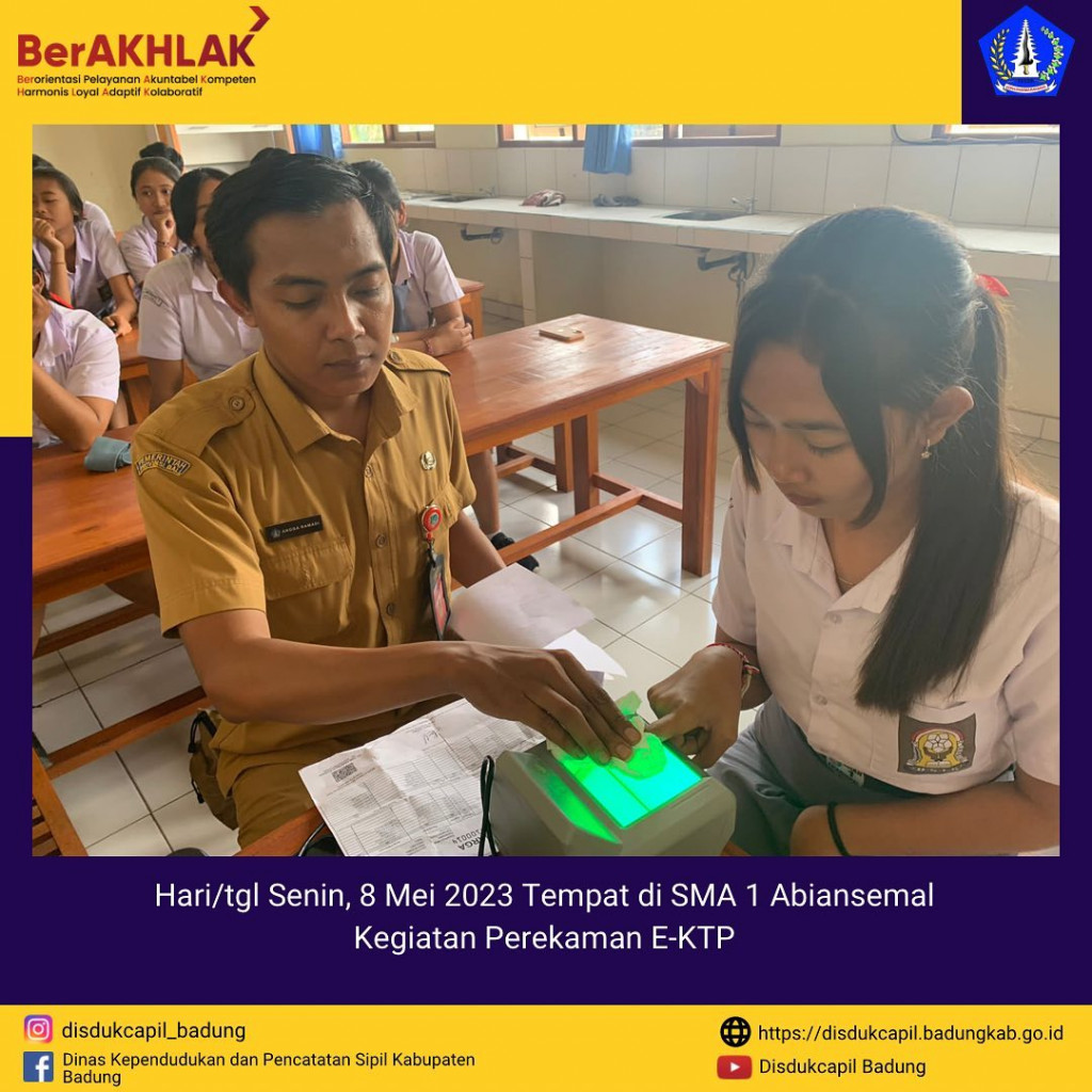 Kegiatan Perekaman E-KTP di SMA 1 Abiansemal