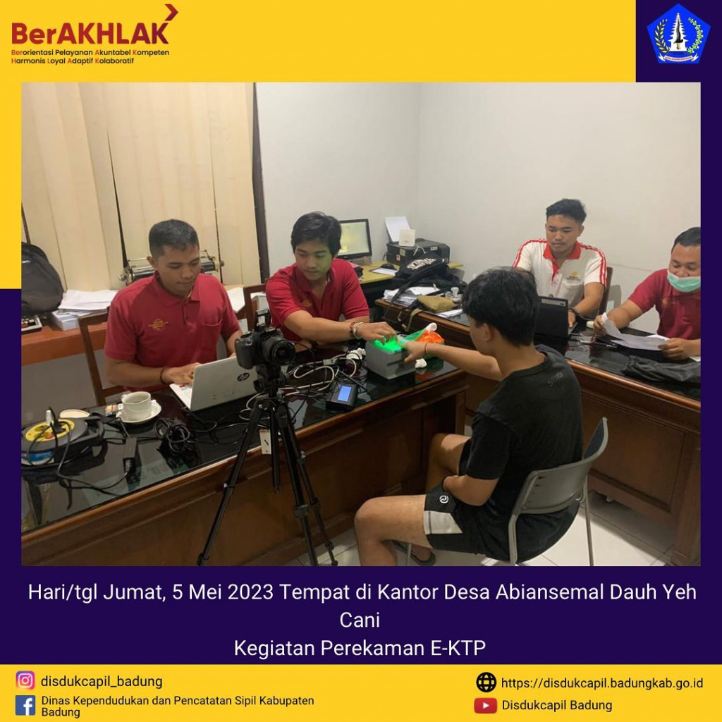 Kegiatan Perekaman E-KTP di Kantor Desa Abiansemal Dauh Yeh Cani