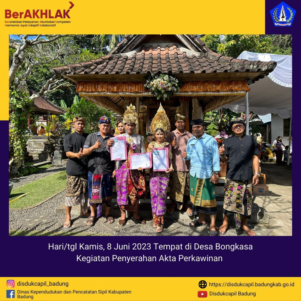 Kegiatan Penyerahan Akta Perkawinan dalam Program Gapura Desa di Desa Bongkasa
