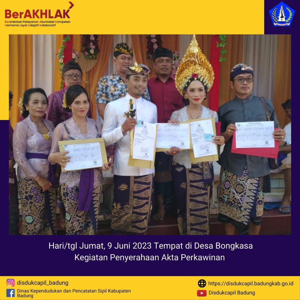 Kegiatan Penyerahan Akta Perkawinan dalam Program Gapura Desa Bongkasa, Br.Pengembungan Sari