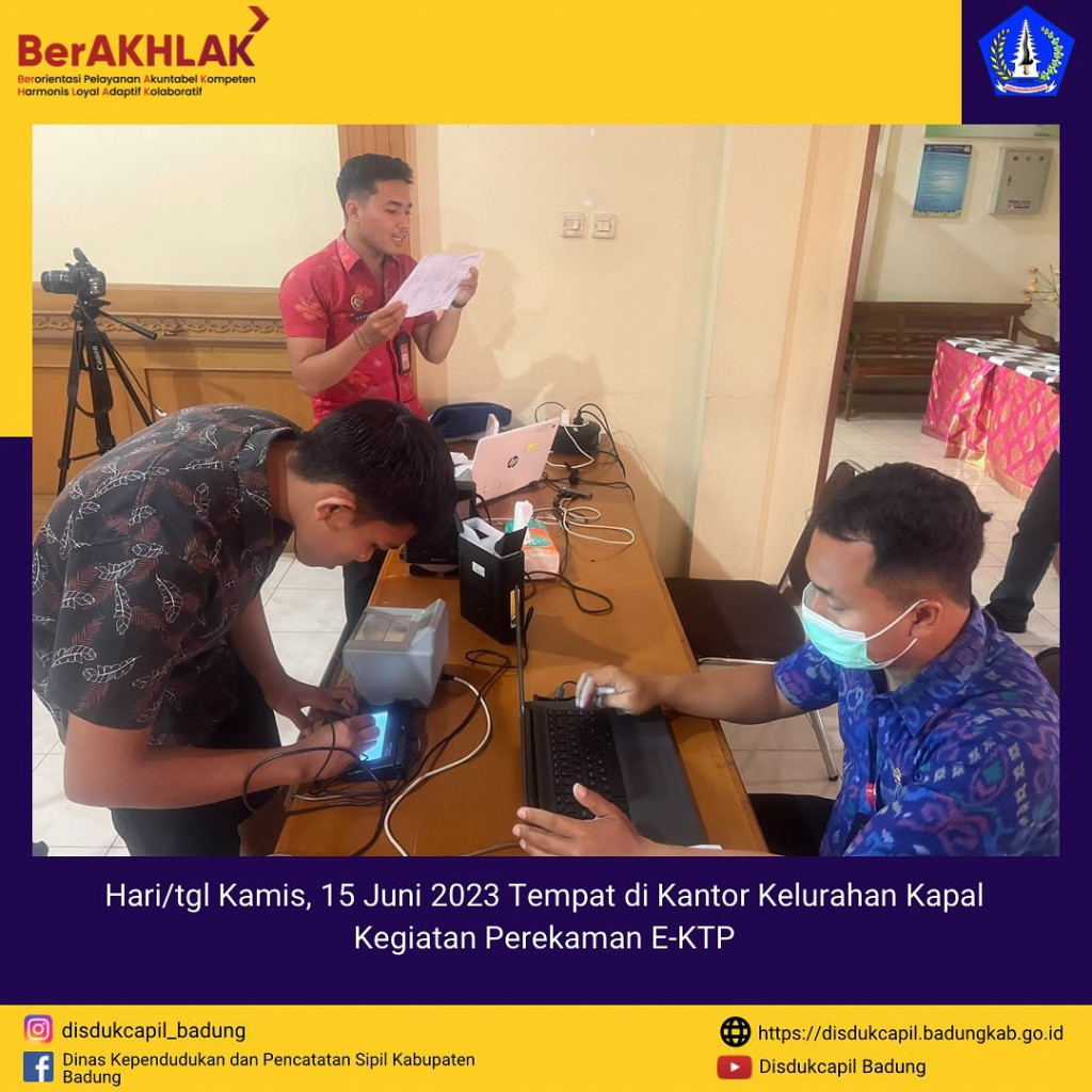Tim Go Laying Adminduk Melaksanakan Jemput Bola Perekaman E-KTP di Kantor Kelurahan Kapal