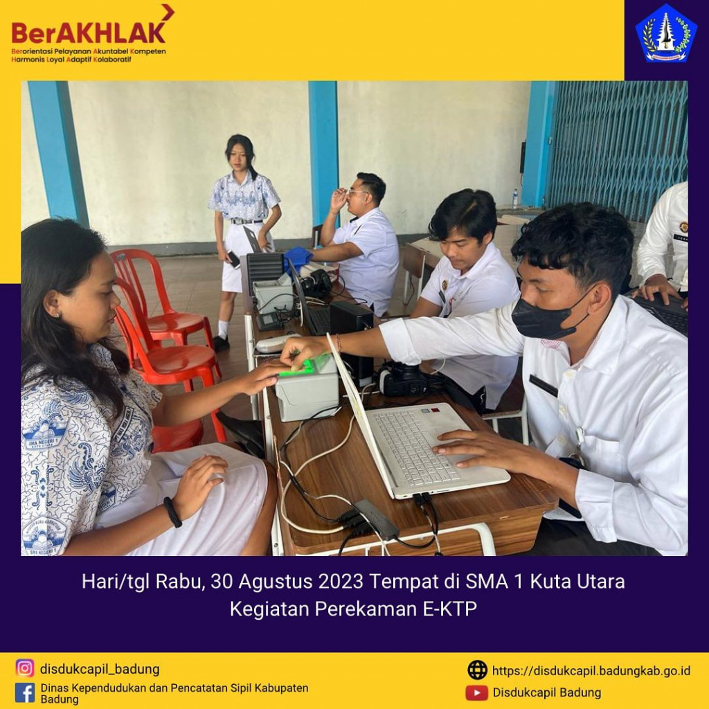 Tim Go Laying Adminduk Melaksanakan Jemput Bola Perekaman E-KTP di SMA 1 Kuta Utara