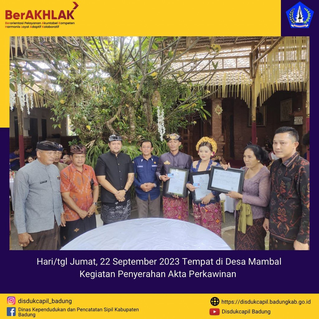 Kegiatan Penyerahan Akta Perkawinan di Desa Mambal