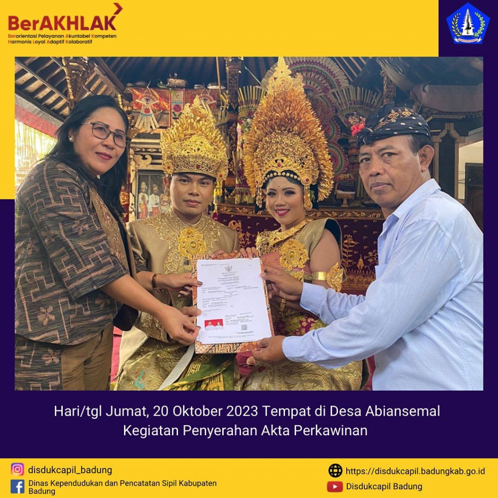 Kegiatan Penyerahan Akta Perkawinan dalam program 3in1 Telunjuk Sakti Desa Abiansemal Dauh Yeh Cani, Br.Kedampal