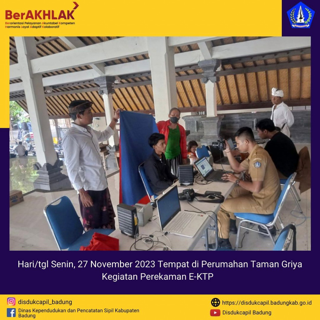 Tim Go Laying Adminduk Melaksanakan Jemput Bola Perekaman E-KTP di Perumahan Taman Griya Jimbaran