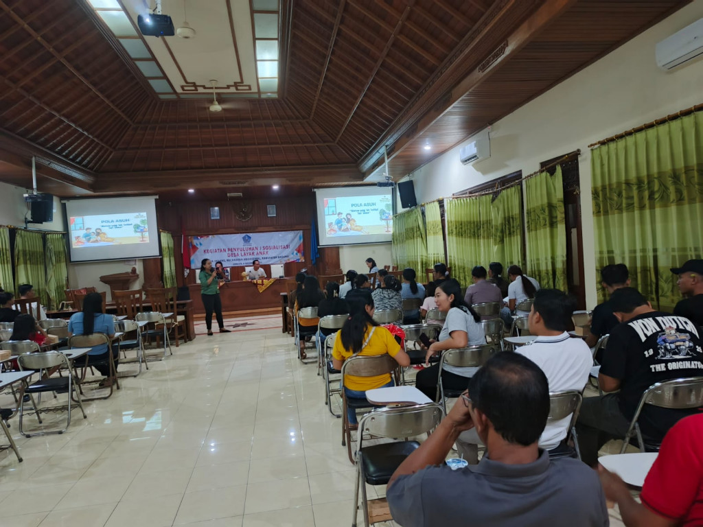 PUSPAGA Sekar Jepun Badung Jadi Narasumber Edukasi Pola Asuh Anak dan Remaja di Desa Adat Sedang