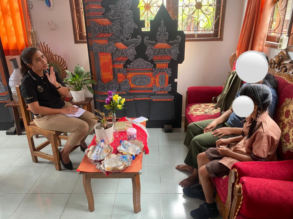 Pendampingan Tim PUSPAGA Sekar Jepun pada keluarga yang memiliki kepala keluarga dengan gangguan jiwa berat