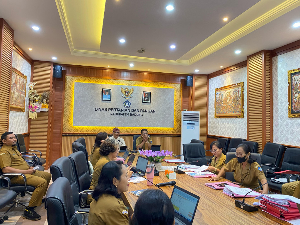Pembinaan Kearsipan dan penyusunan Daftar Informasi Publik (DIP) dan Daftar Informasi yang Dikecualikan (DIK) di Dinas Pertanian dan Pangan Kabupaten Badung